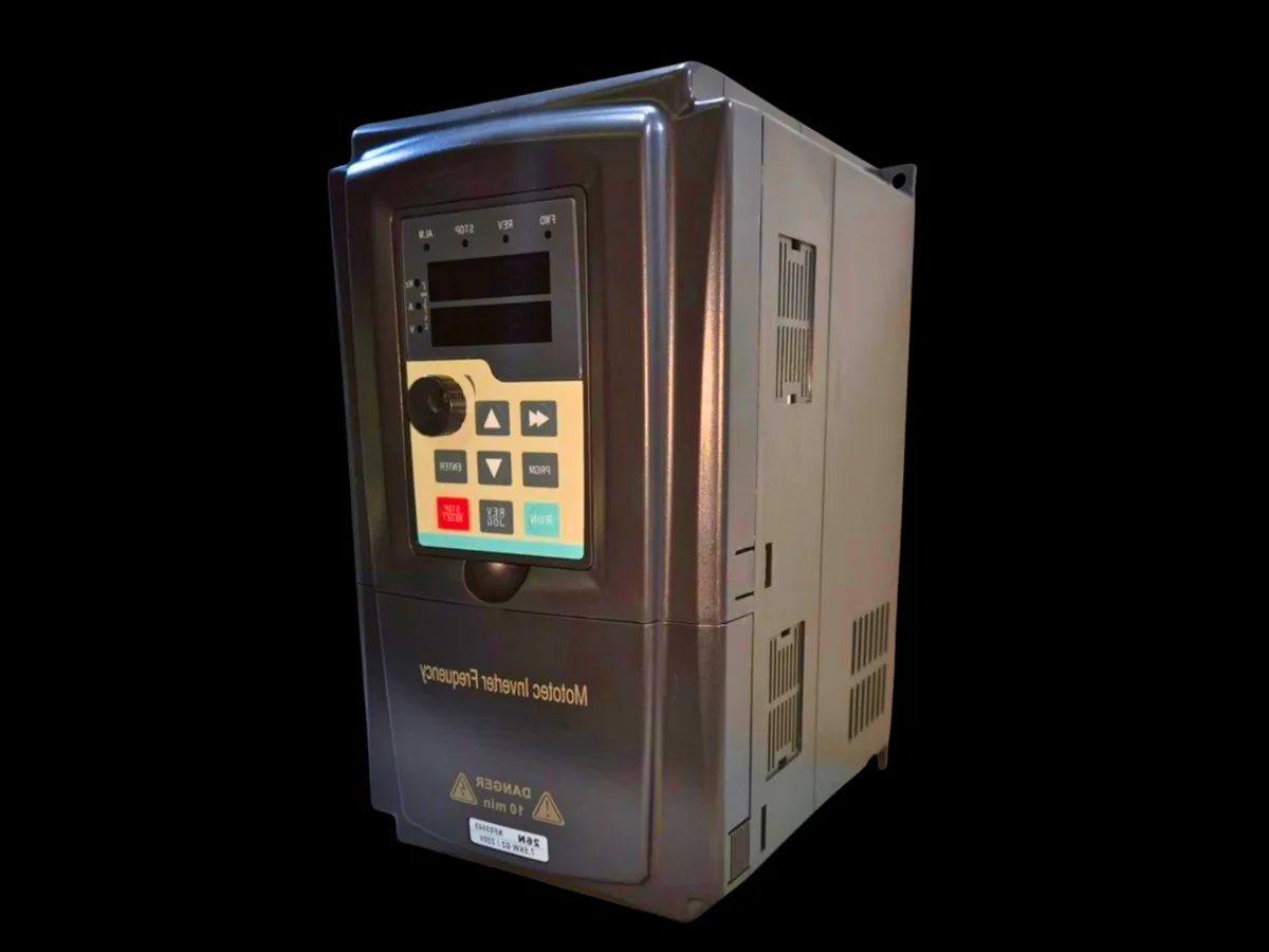 Inversor de frequência vetorial Mototec MIF50 220 V